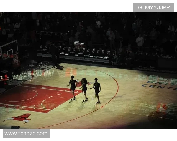 芝加哥与多伦多激战正酣比分背后隐藏的精彩故事与分析