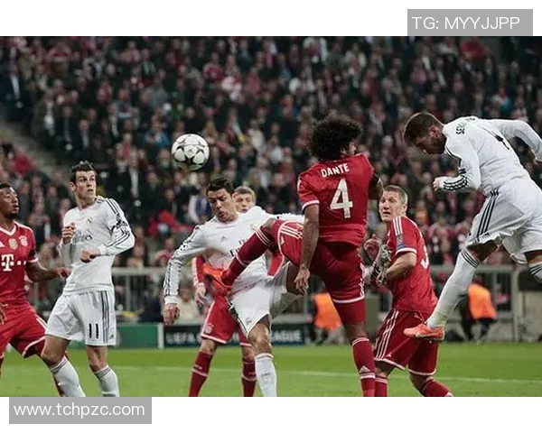 拜仁与皇马12年恩怨情仇的巅峰对决与历史回顾 拜仁与皇马12年恩怨情仇的巅峰对决与历史回顾